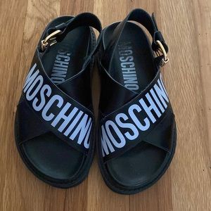 Moschino Logo Cross-Strap Leather Sandals